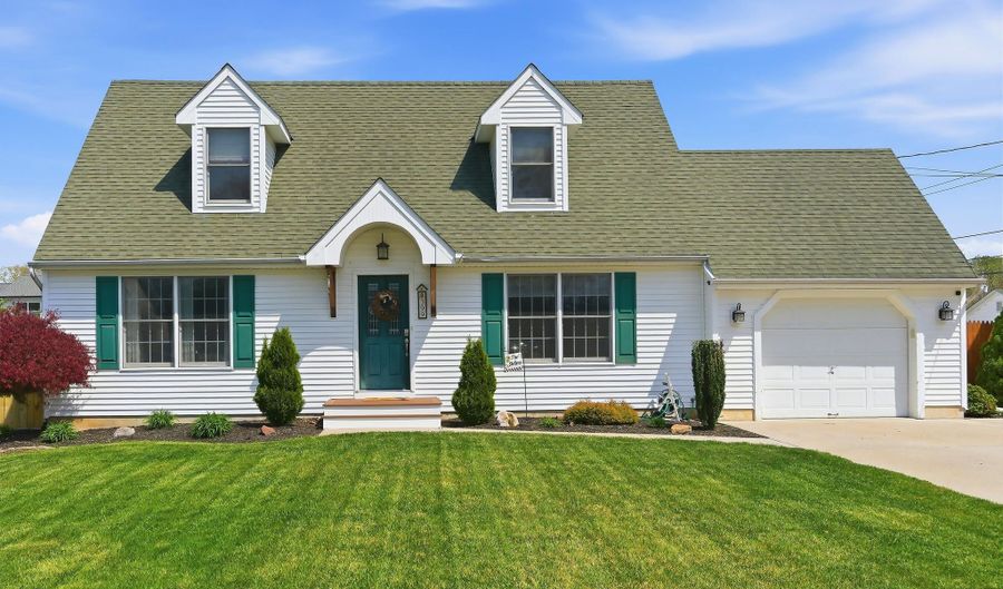 399 Trenton Ave N, Bayville, NJ 08721 - 4 Beds, 3 Bath