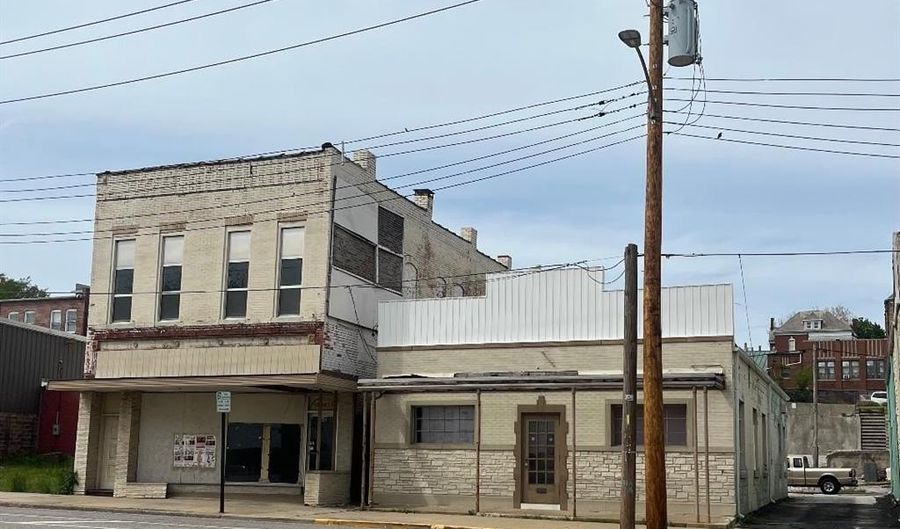 528 E Broadway, Alton, IL 62002 - 0 Beds, 0 Bath