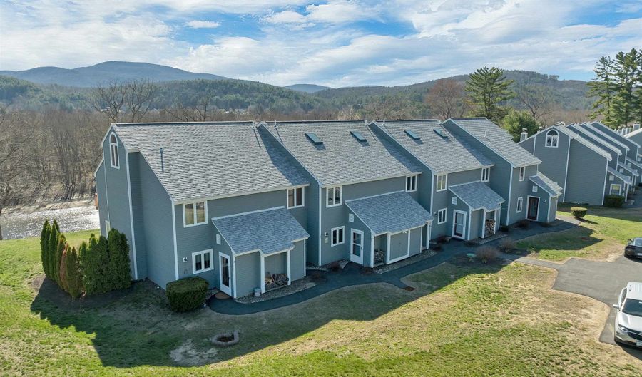 24 Circle Dr 26, Ashland, NH 03217 - 3 Beds, 3 Bath
