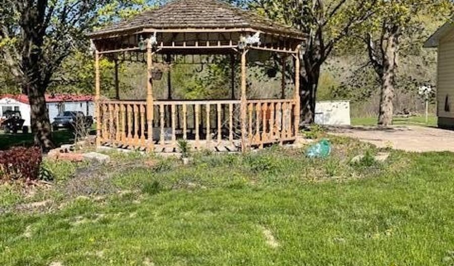 S1551 County Road I, Alma, WI 54610 - 2 Beds, 1 Bath