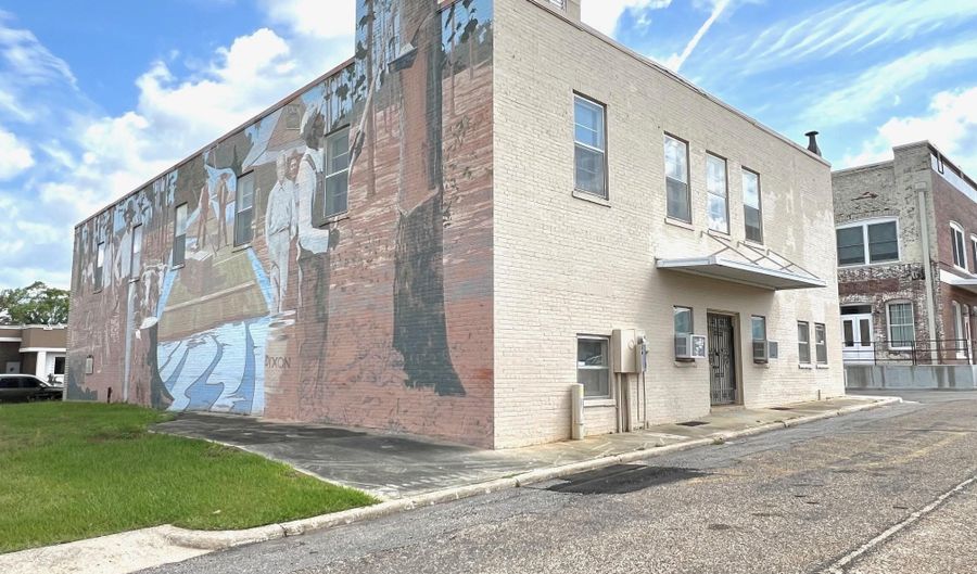 107 Church St, Andalusia, AL 36420 - 0 Beds, 0 Bath