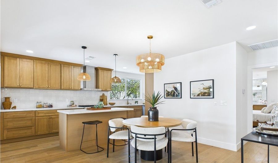 3116 W 78th Pl, Los Angeles, CA 90043 - 3 Beds, 3 Bath