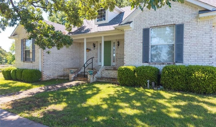 615 Clear Creek Rd, Alma, AR 72921 - 3 Beds, 2 Bath