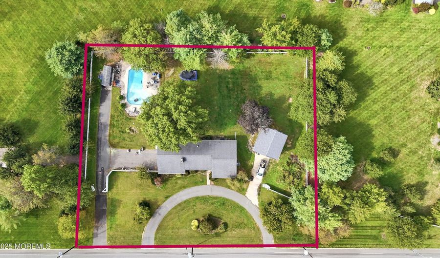 156 Ellisdale Rd, Allentown, NJ 08501 - 3 Beds, 2 Bath