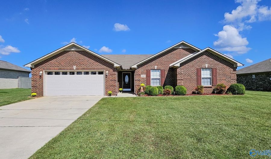 11455 Poplar Creek Cemetery Rd, Athens, AL 35611 - 3 Beds, 2 Bath