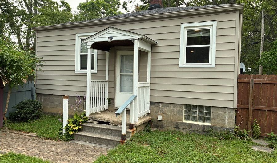 336 Taylor St, Amherst, OH 44001 - 2 Beds, 1 Bath