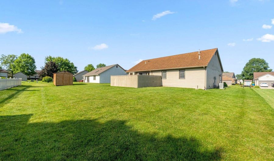 1408 Duesenberg Dr, Auburn, IN 46706 - 3 Beds, 2 Bath