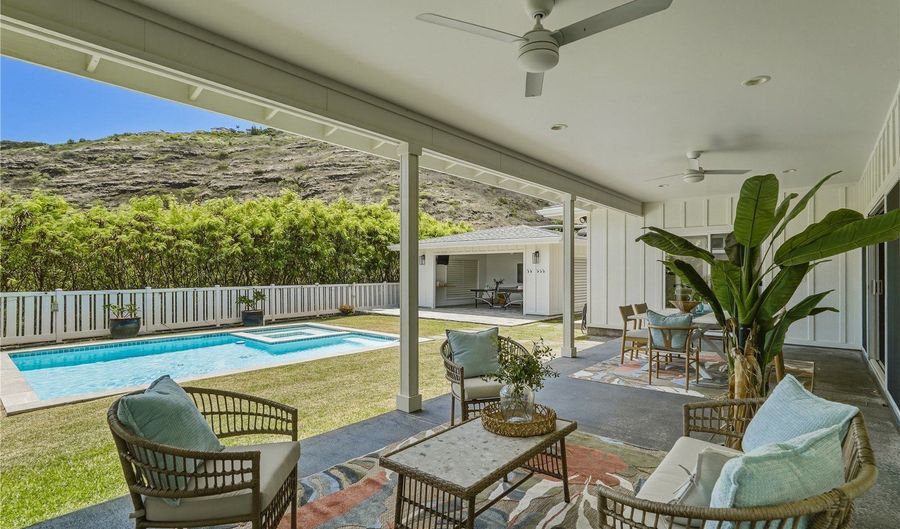 5872 Haleola St, Honolulu, HI 96821 - 4 Beds, 4 Bath