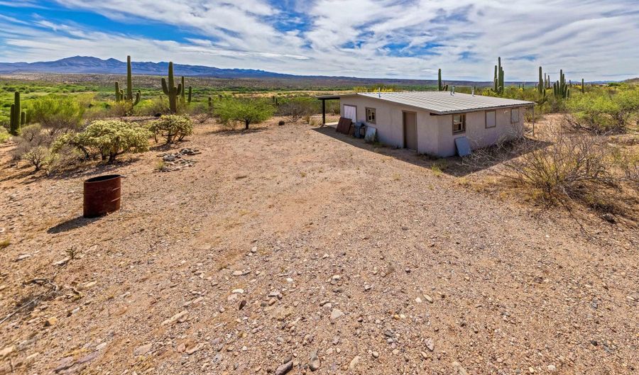 15285 N San Pedro River Rd N, Benson, AZ 85602 - 1 Beds, 1 Bath