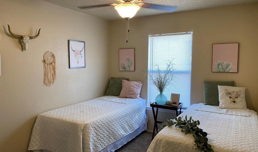 1201 C NE Redwood, Andrews, TX 79714 - 2 Beds, 1 Bath