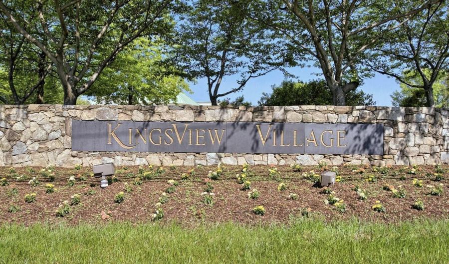 18007 FOXWORTH Ct, Boyds, MD 20841 - 3 Beds, 3 Bath