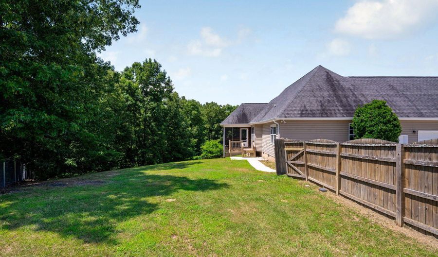 6720 Grazing Ln, Birchwood, TN 37308 - 4 Beds, 2 Bath