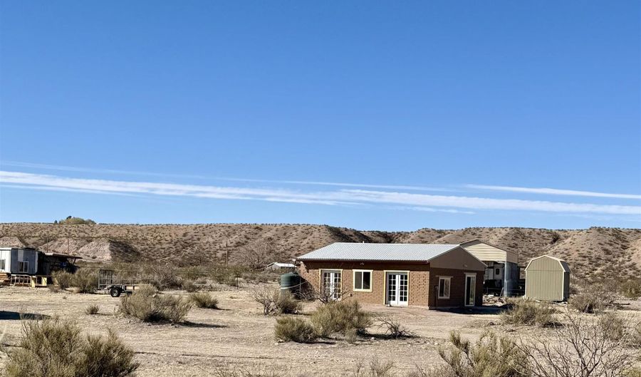 2 Seco Court Rd, Caballo, NM 87931 - 1 Beds, 0 Bath