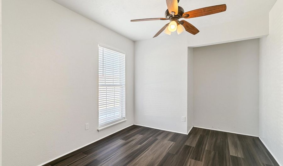 746 Leading Ln, Allen, TX 75002 - 4 Beds, 2 Bath