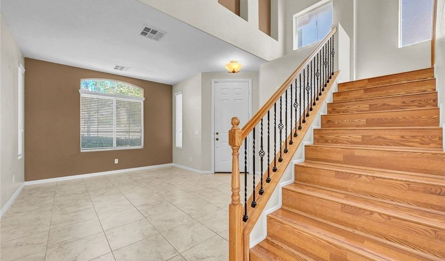 977 SPARKLING LIGHT St, Henderson, NV 89052 - 3 Beds, 3 Bath