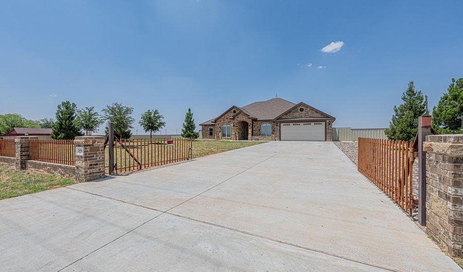 2894 SE 5001, Andrews, TX 79714 - 4 Beds, 3 Bath