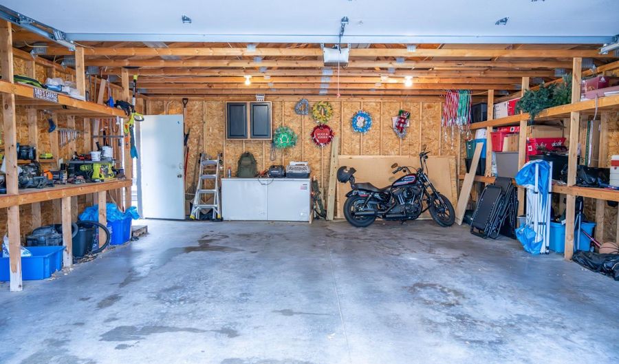 112 S College St, Adams, WI 53910 - 3 Beds, 2 Bath