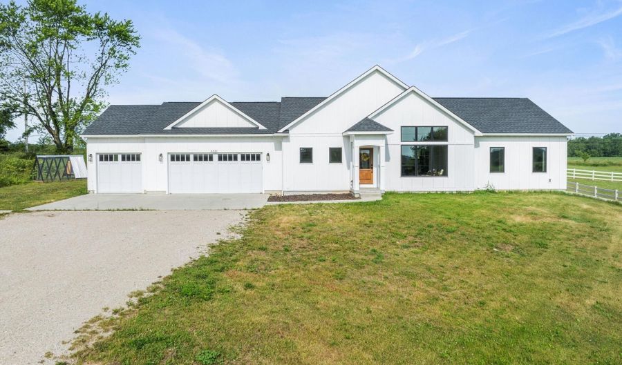 6581 Timpson Ave SE, Alto, MI 49302 - 4 Beds, 3 Bath