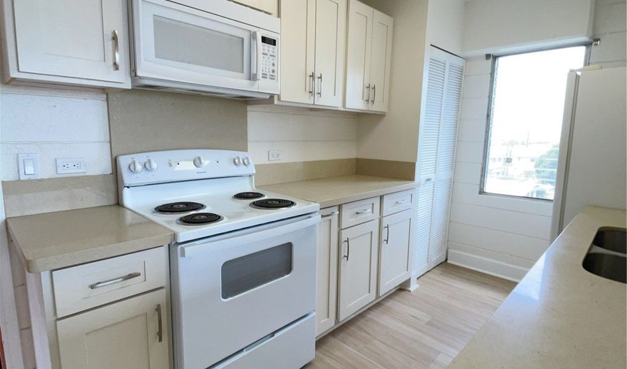 633 Nalanui St 313, Honolulu, HI 96817 - 2 Beds, 1 Bath