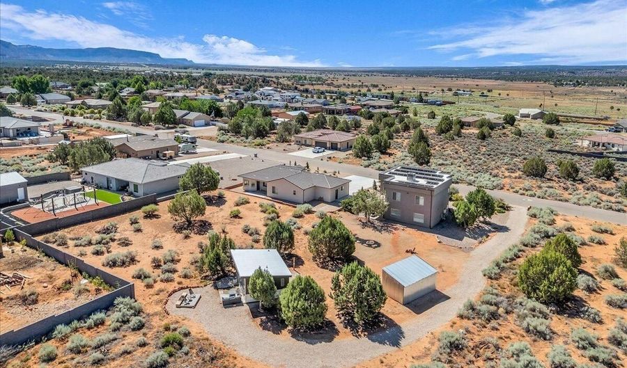 1151 E RED SAGE Ln, Apple Valley, UT 84737 - 5 Beds, 4 Bath