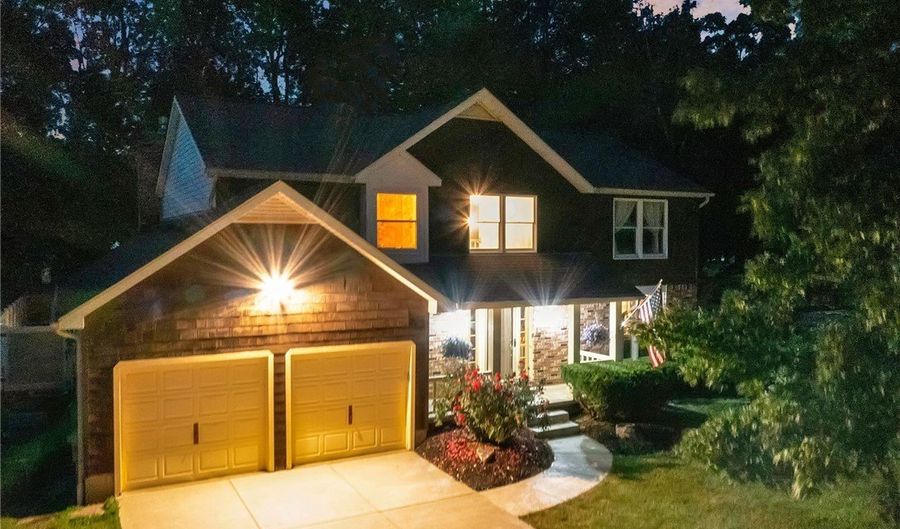 7 Shalamar Ct, Amherst, NY 14068 - 4 Beds, 3 Bath