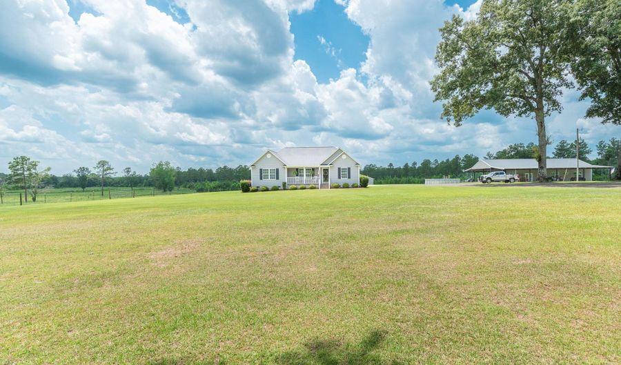 2650 Moore Rd, Barnwell, SC 29812 - 3 Beds, 2 Bath