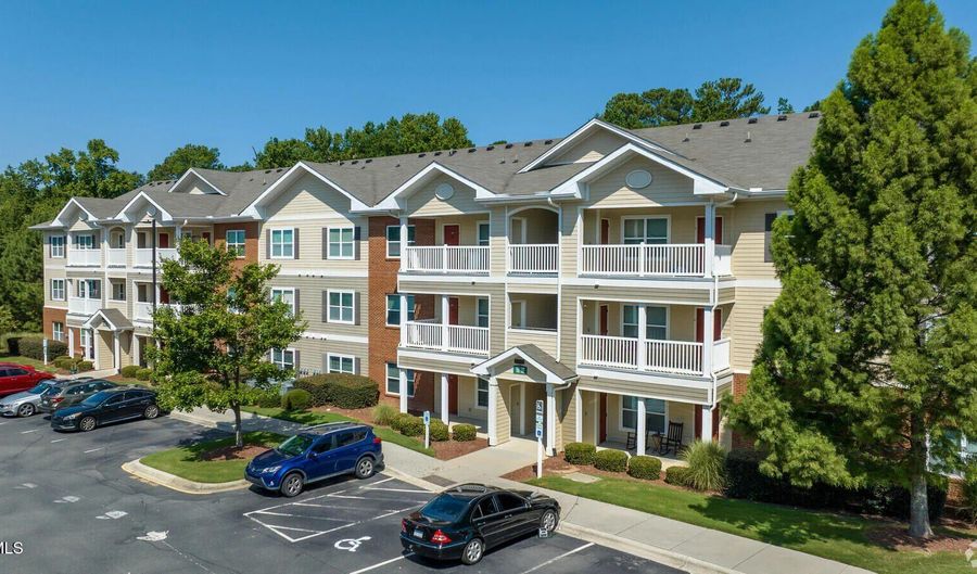 1000 Broadstone Way A1, Apex, NC 27502 - 1 Beds, 1 Bath