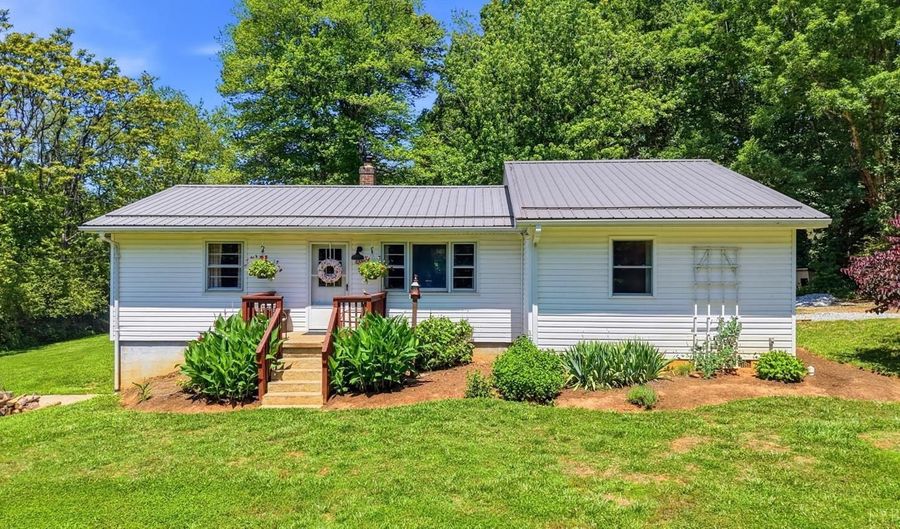 1321 Boxwood Farm Rd, Amherst, VA 24521 - 3 Beds, 3 Bath