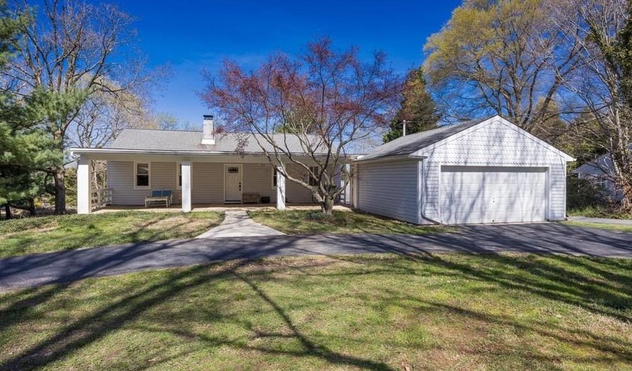 820 SHARPLESS Rd, Hockessin, DE 19707 - 3 Beds, 3 Bath