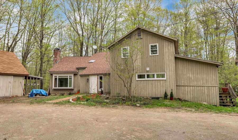 8 Avery Rd, Campton, NH 03223 - 4 Beds, 3 Bath