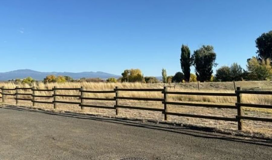 510 E 2nd St, Alturas, CA 96101 - 2 Beds, 1 Bath