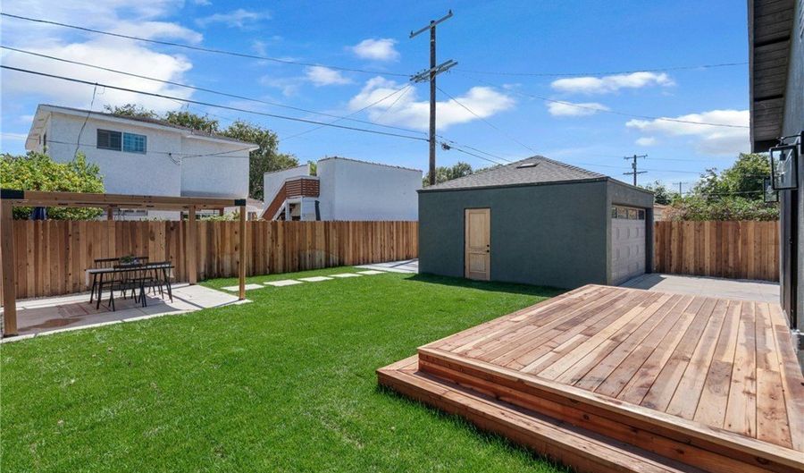 3682 Buckingham Rd, Los Angeles, CA 90016 - 4 Beds, 2 Bath