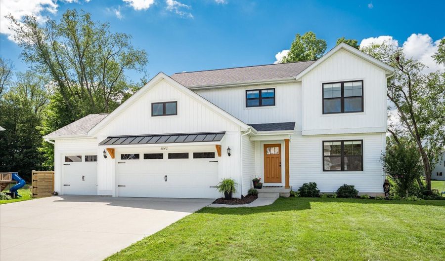 5842 Lynn Dr, Allendale, MI 49401 - 5 Beds, 4 Bath