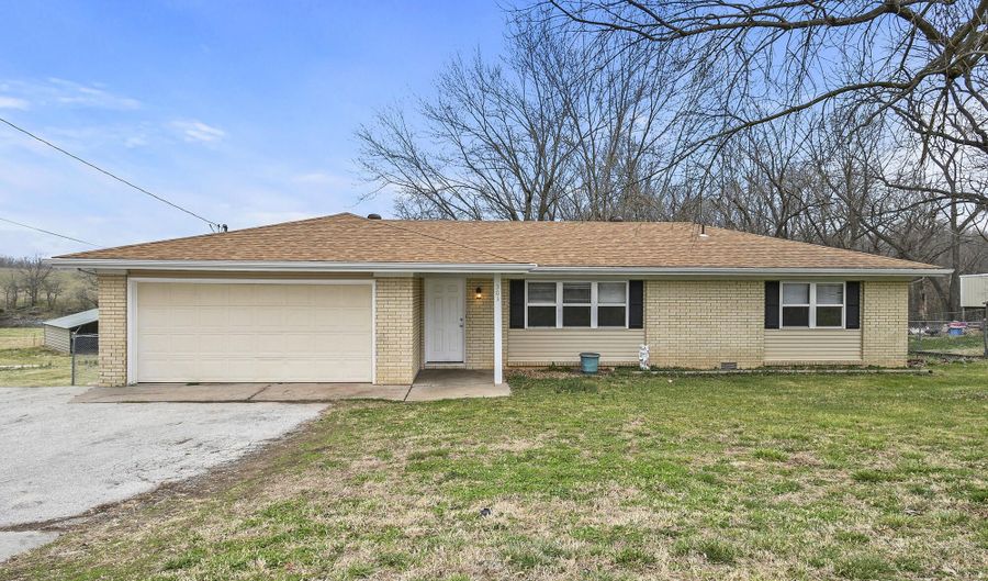 303 State Highway F, Ash Grove, MO 65604 - 3 Beds, 2 Bath