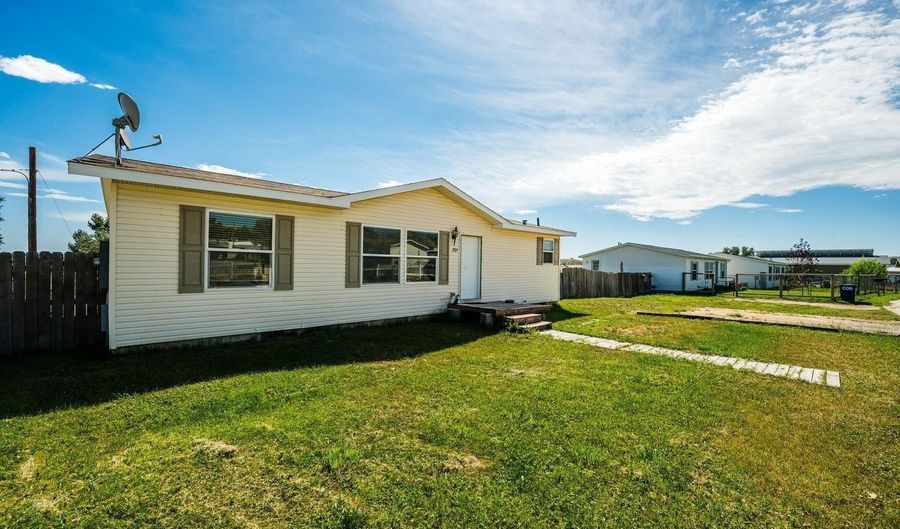 201 Balsam St, Buffalo, WY 82834 - 3 Beds, 2 Bath