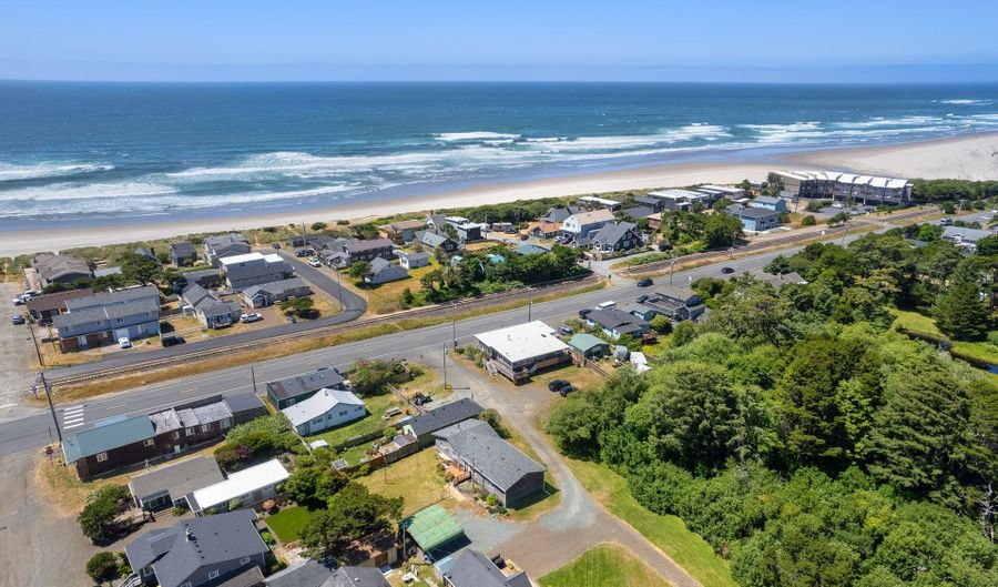 2010 HIGHWAY 101, Rockaway Beach, OR 97136 - 3 Beds, 3 Bath