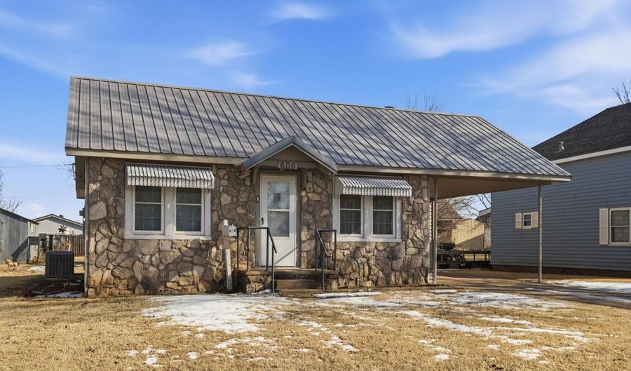 606 Meno, Alva, OK 73717 - 3 Beds, 2 Bath