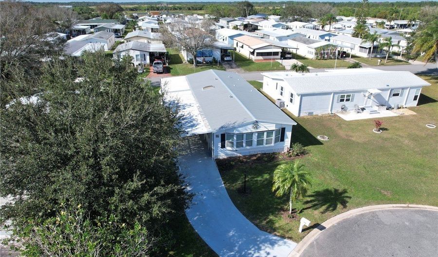 104 Creek Ct, Barefoot Bay, FL 32976 - 2 Beds, 2 Bath