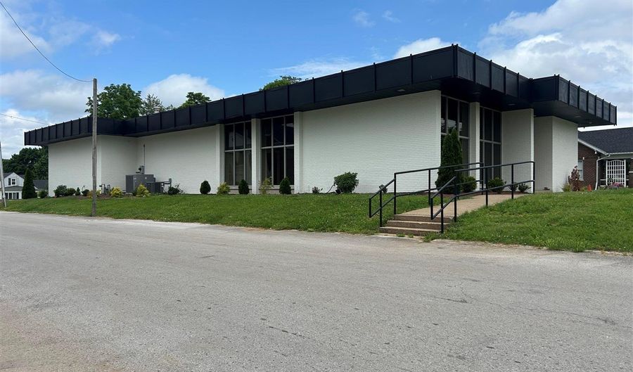 218 W Main St, Auburn, KY 42276 - 0 Beds, 0 Bath