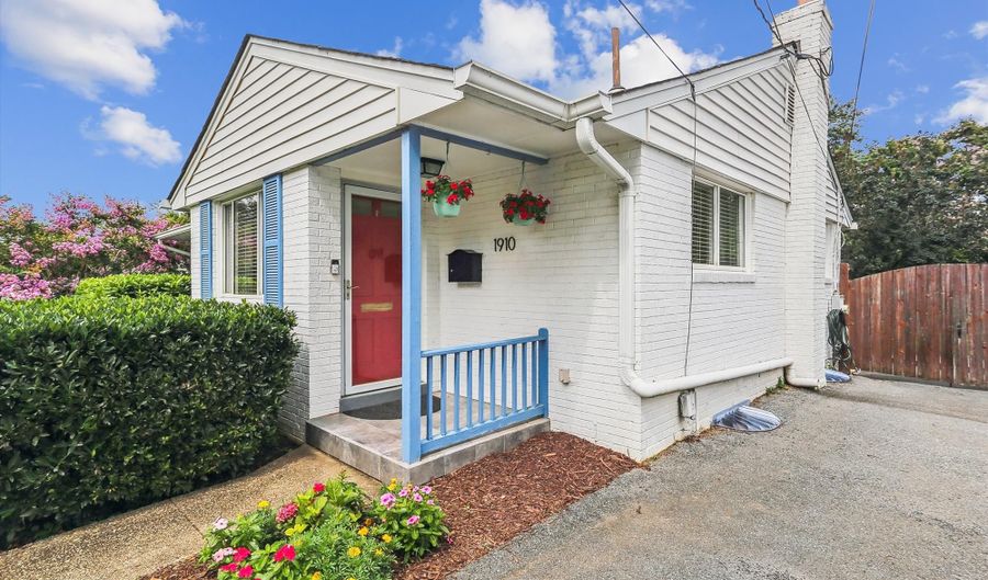 1910 ROCKLAND Ave, Rockville, MD 20851 - 3 Beds, 2 Bath