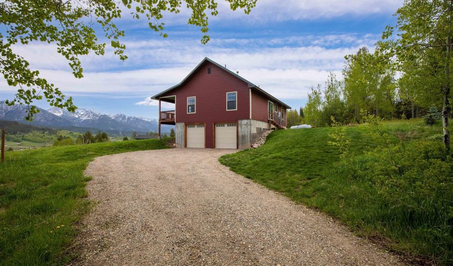 31 PINE HOLLOW Ct, Alpine, WY 83128 - 4 Beds, 3 Bath