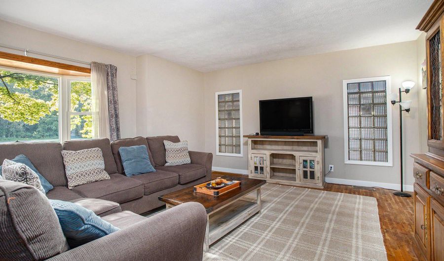 13429 28 1/2 Mile Rd, Albion, MI 49224 - 2 Beds, 2 Bath