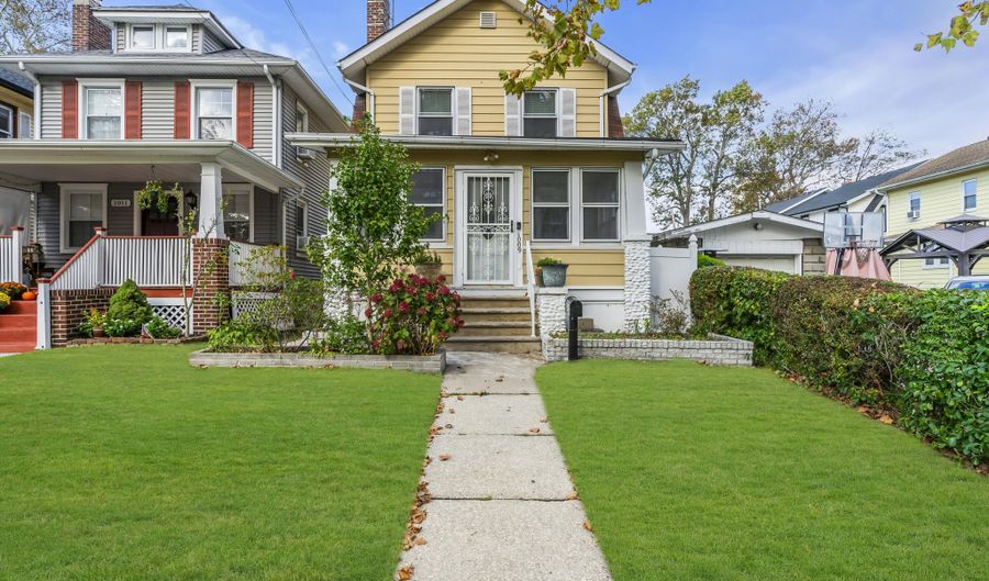 1009 3rd Ave, Asbury Park, NJ 07712 - 3 Beds, 2 Bath