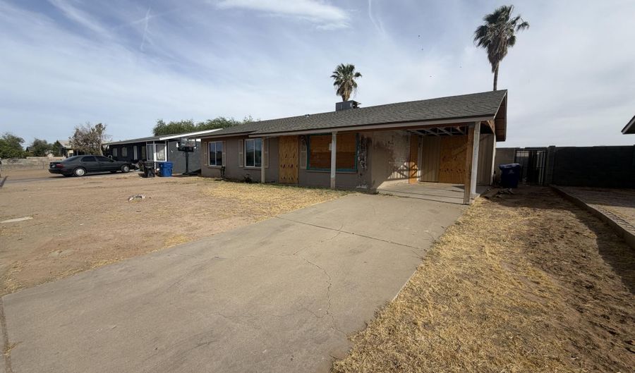 231 W RHODES Ave, Avondale, AZ 85323 - 3 Beds, 2 Bath