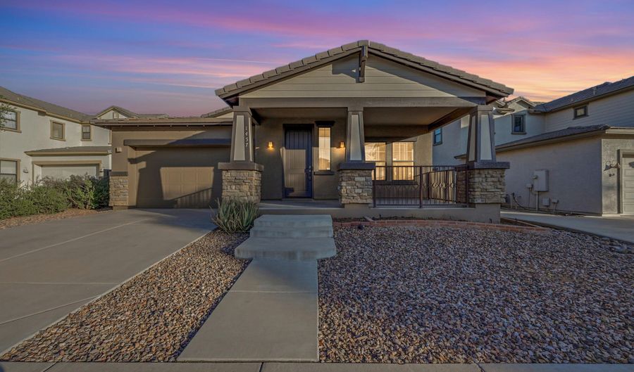 1457 W FLAMINGO Dr, Chandler, AZ 85286 - 3 Beds, 2 Bath