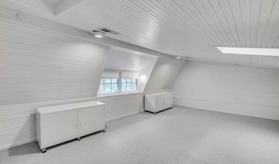 2030 PIERCE MILL Rd NW, Washington, DC 20010 - 4 Beds, 1 Bath