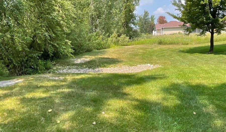 2201 7th St NW C, Austin, MN 55912 - 4 Beds, 3 Bath