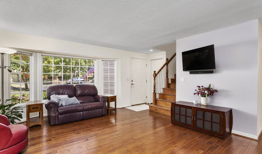 7980 SW LANTANA Pl, Beaverton, OR 97008 - 4 Beds, 3 Bath