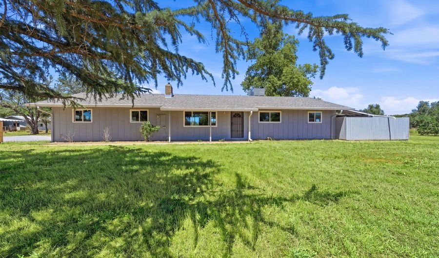 16280 Scout Ave, Anderson, CA 96007 - 3 Beds, 2 Bath