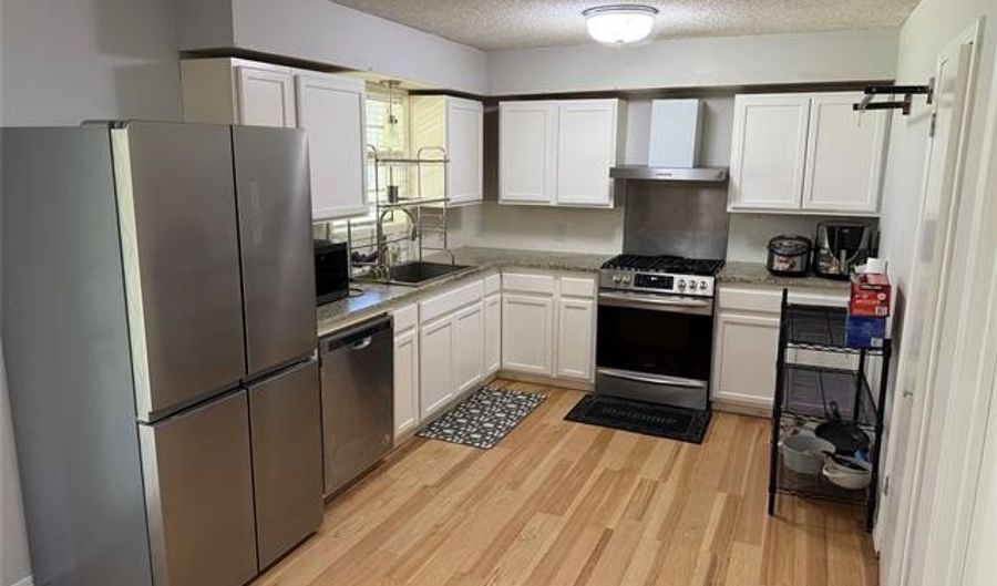 407 F NW, Ardmore, OK 73401 - 3 Beds, 2 Bath
